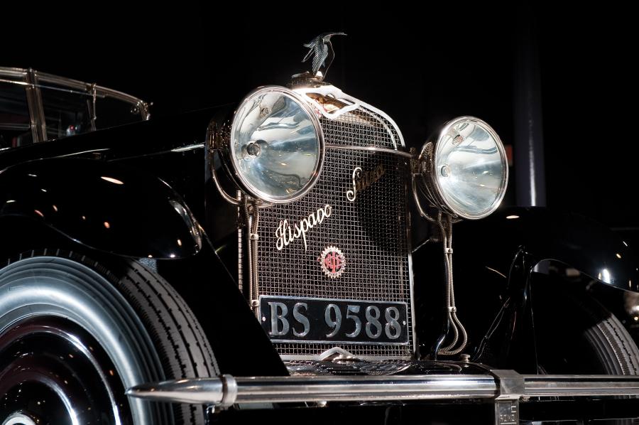 Детали экстерьера Hispano-Suiza H6B Coupe de Ville por Saoutchik 1924 года  (фото 20 из 26)